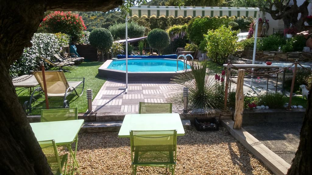 Table De Fred Otel Le Plan-de-la-Tour Dış mekan fotoğraf